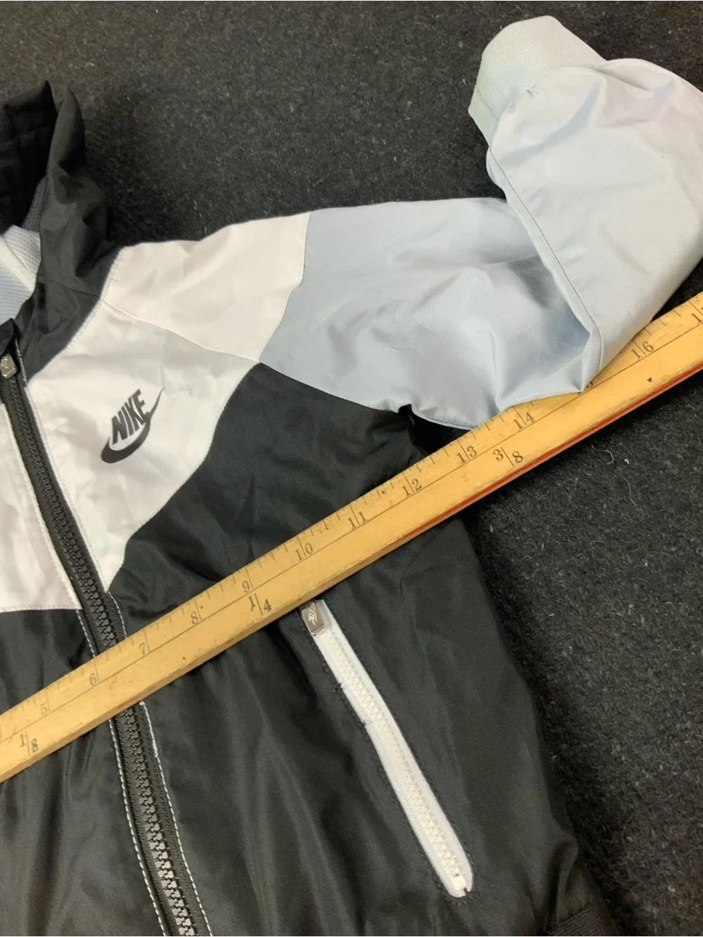 Nike Boys 3T 4T Windbreaker Jacket Lot 2 Full Zip Windrunner Big Swoosh Hooded